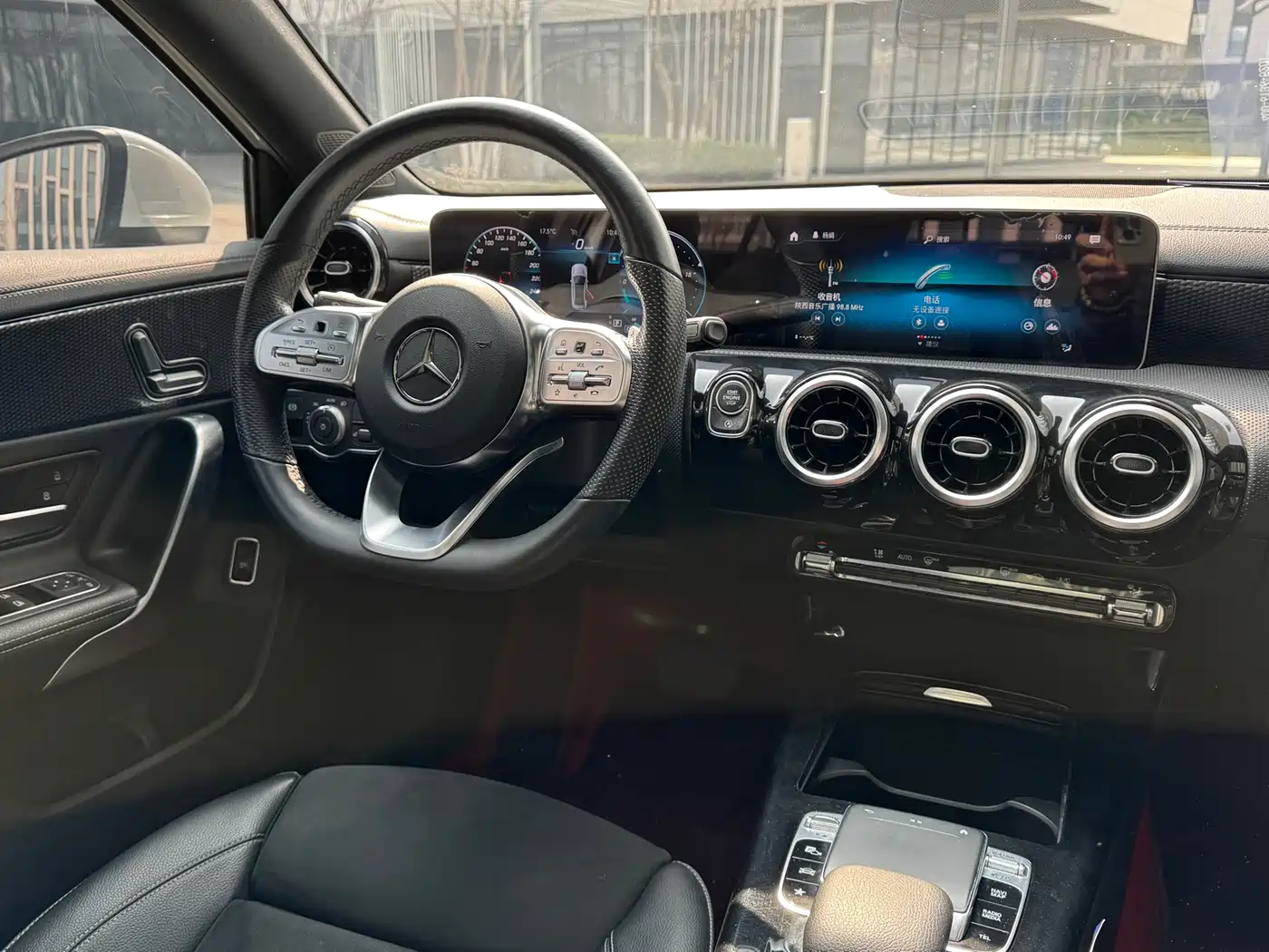Mercedes-Benz A-Class 2019 A 200 L Sport Sedan фото 18