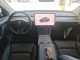 Photo 10 - Tesla Model Y