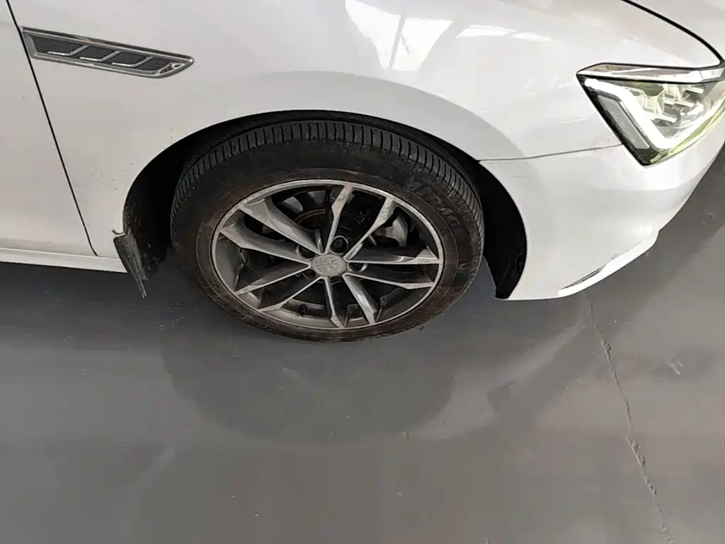 BYD Qin Pro 2019 2018 1.5TI Automatic Smart Connect Prestige Edition