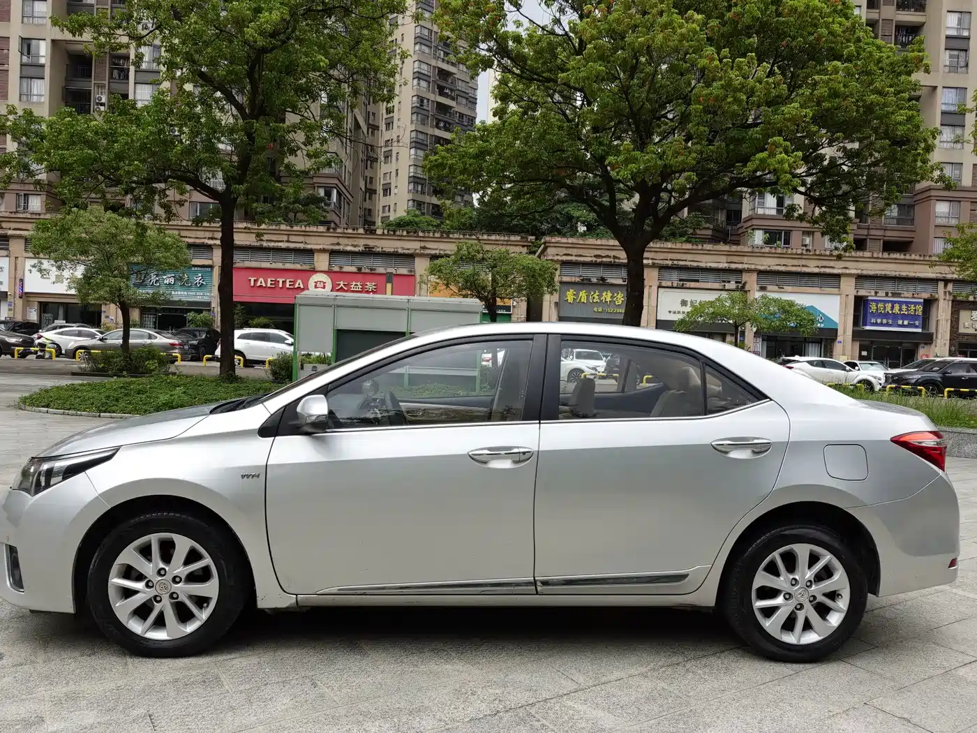 Фото 4 - Toyota Corolla