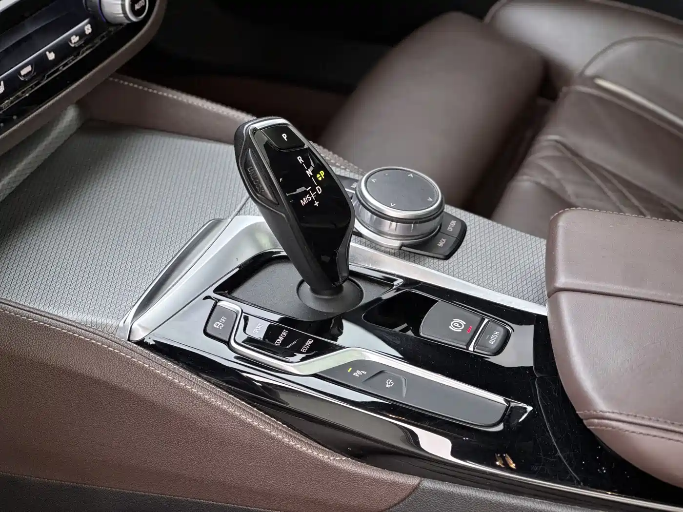 BMW 5 Series (Import) 2020 540i Style Edition M Sport Package фото 8