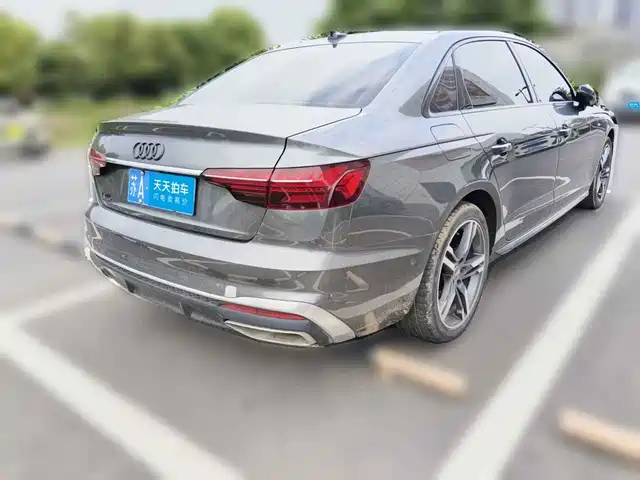 Audi A4L 2020 40 TFSI Luxury Dynamic — фото 2