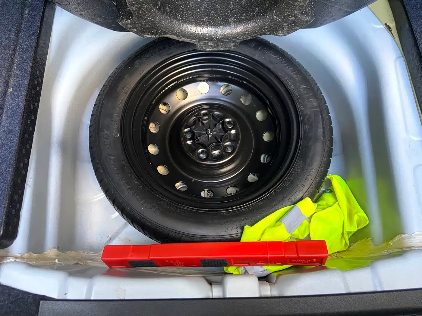 GEELY AUTOMOBILE EMGRAND