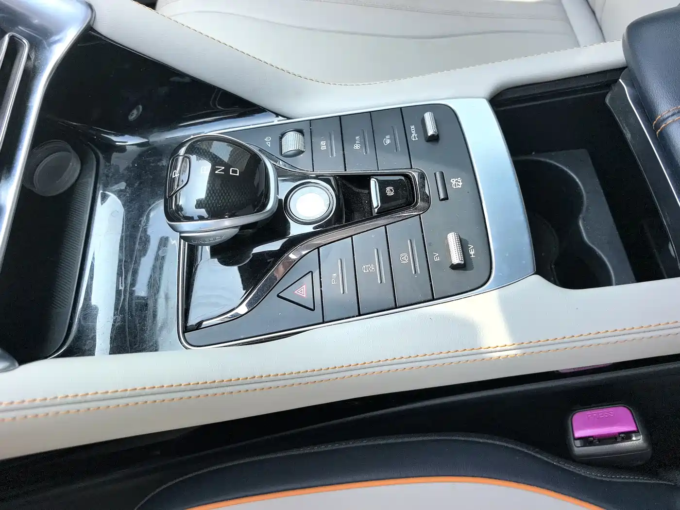 BYD Song PLUS PHEV 2021 DM-i 110KM Flagship фото 15
