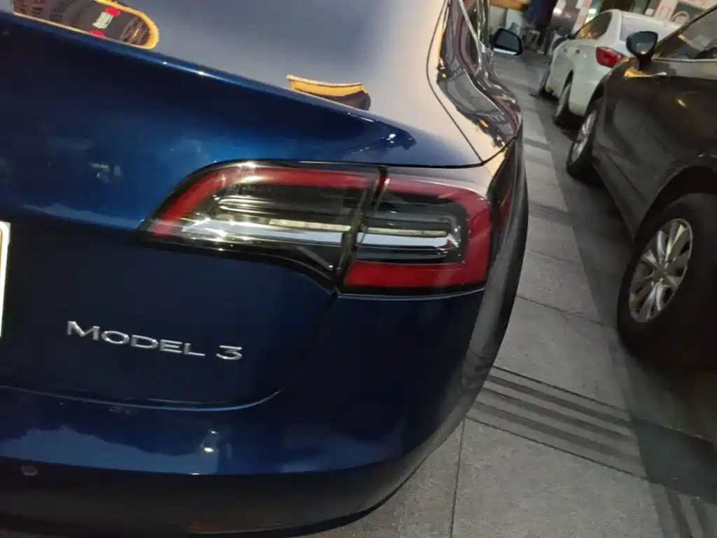 Tesla Model 3 2020 2020 Facelift Long Range Rear-Wheel Drive