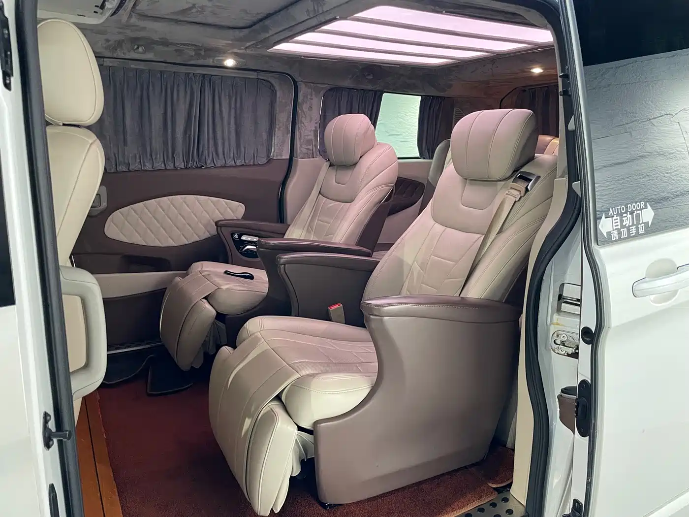 Ford Tourneo 2020 2020 2.0T Auto Elite Edition China VI