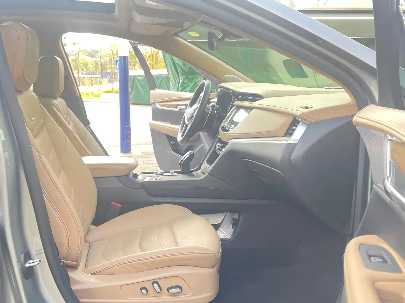 Cadillac XT5 2025 2022 2.0T 4WD Platinum