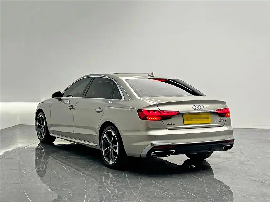 Audi A4L 2020 40 TFSI Fashion Dynamic Edition фото 3