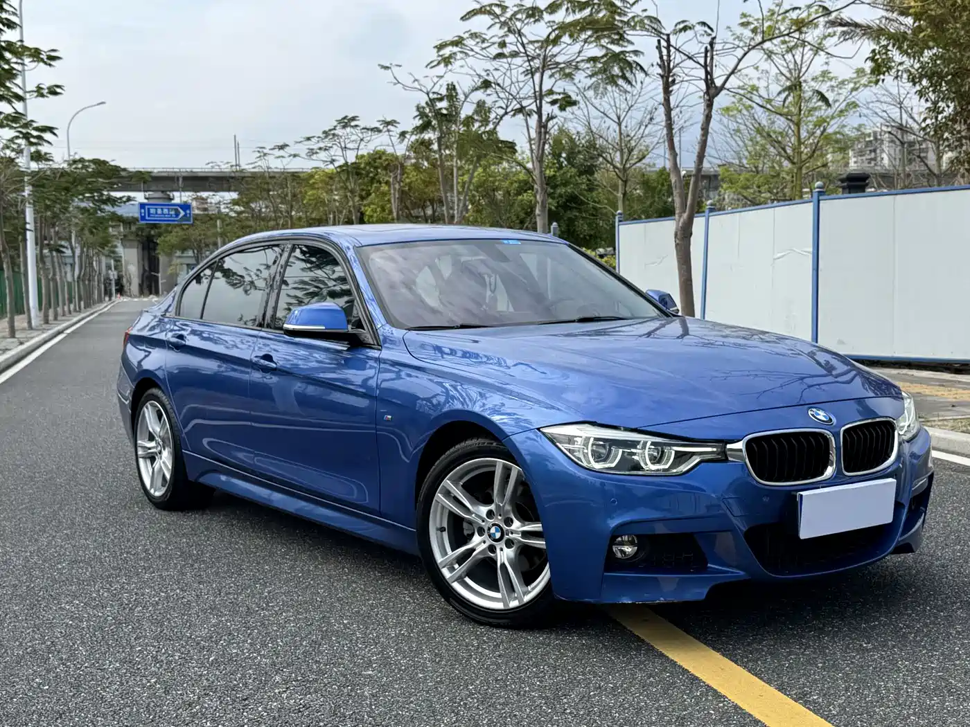 BMW 3 Series 2019 320Li M Luxury Package фото 3