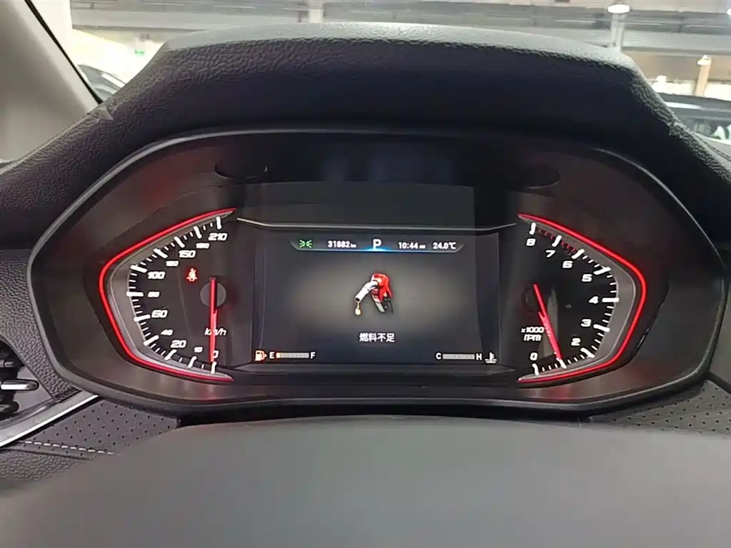 SAIC Maxus Maxus G50 2019 1.5T First Edition Automatic Luxury 6-Seater фото 12