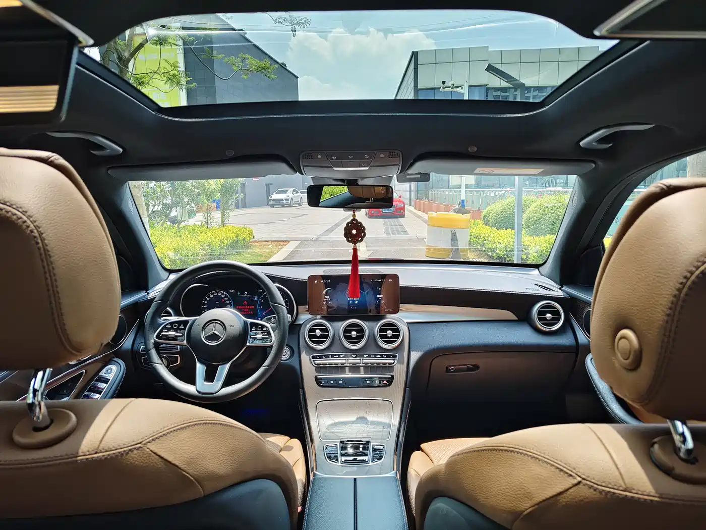 Mercedes-Benz GLC 2020 Facelift GLC 300 L 4MATIC Dynamic фото 4