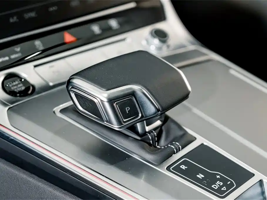 Audi A7L 2024 45 TFSI Luxury фото 14