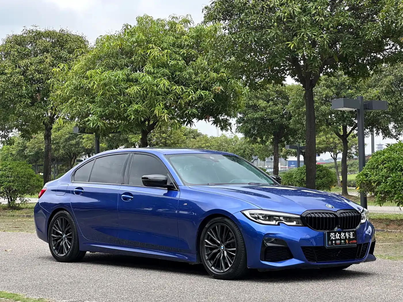 BMW 3 Series 2021 325Li M Sport Night Edition фото 2