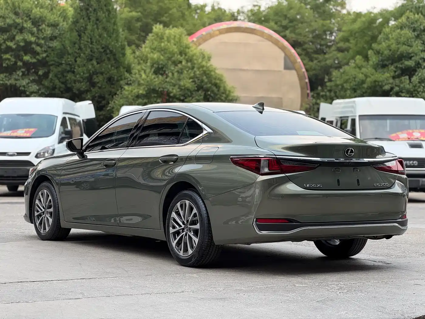 Lexus ES 2021 200 Excellence Edition фото 6