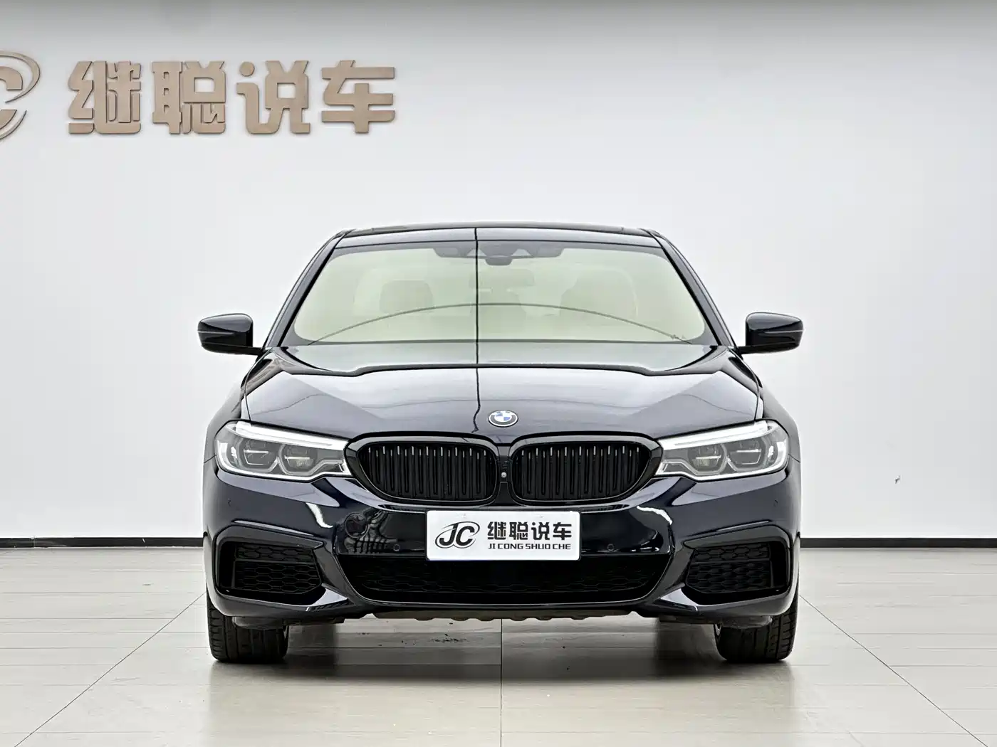 BMW 5 Series (Import) 2020 540i Style Edition M Sport Package фото 2