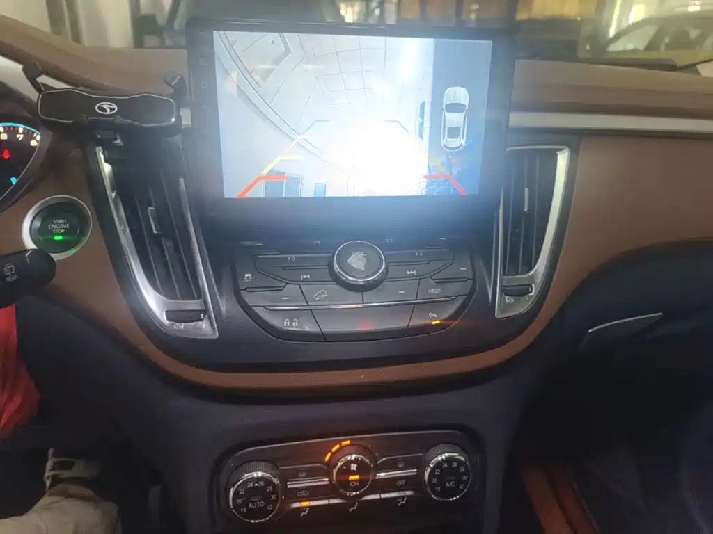 Soueast DX7 2016 2017 1.5T Automatic Glory Edition