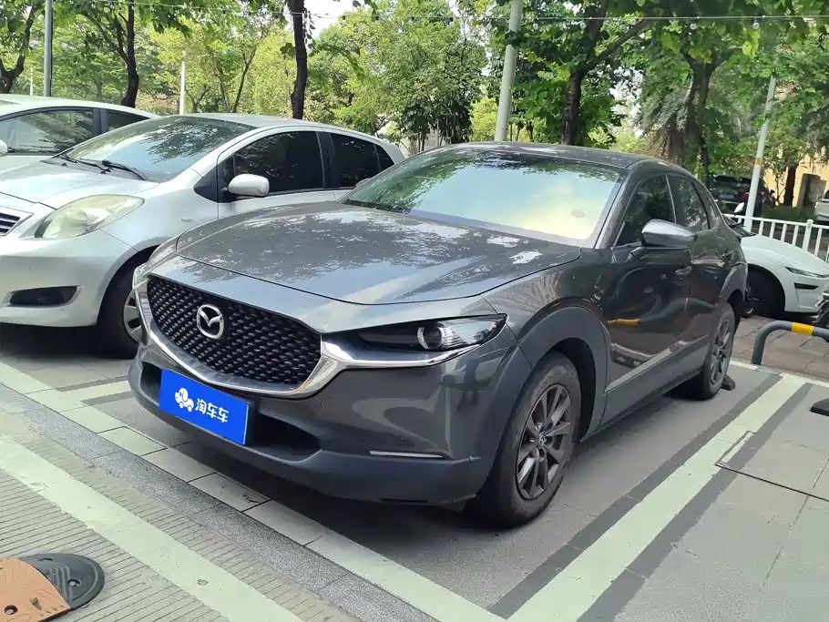 Photo 1 - Mazda CX-30