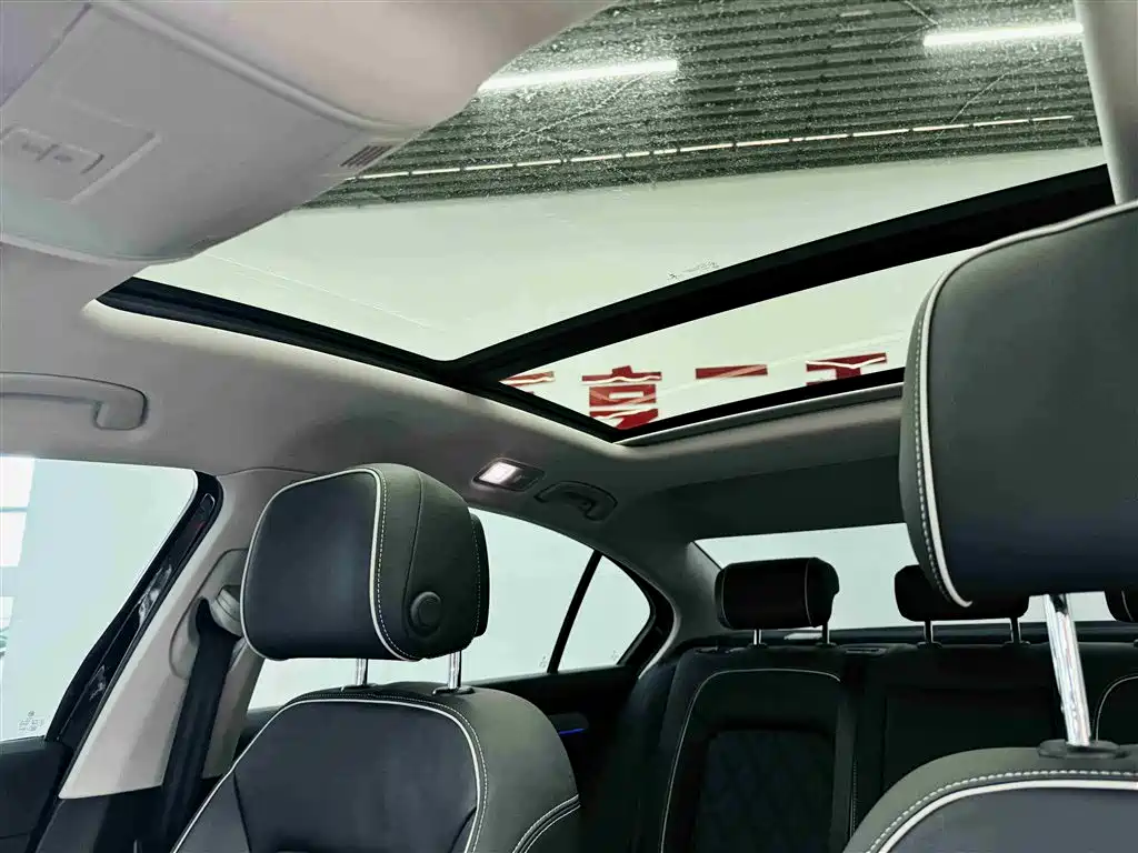 Volkswagen Magotan GTE Plug-in Hybrid 2022 GTE Luxury фото 16