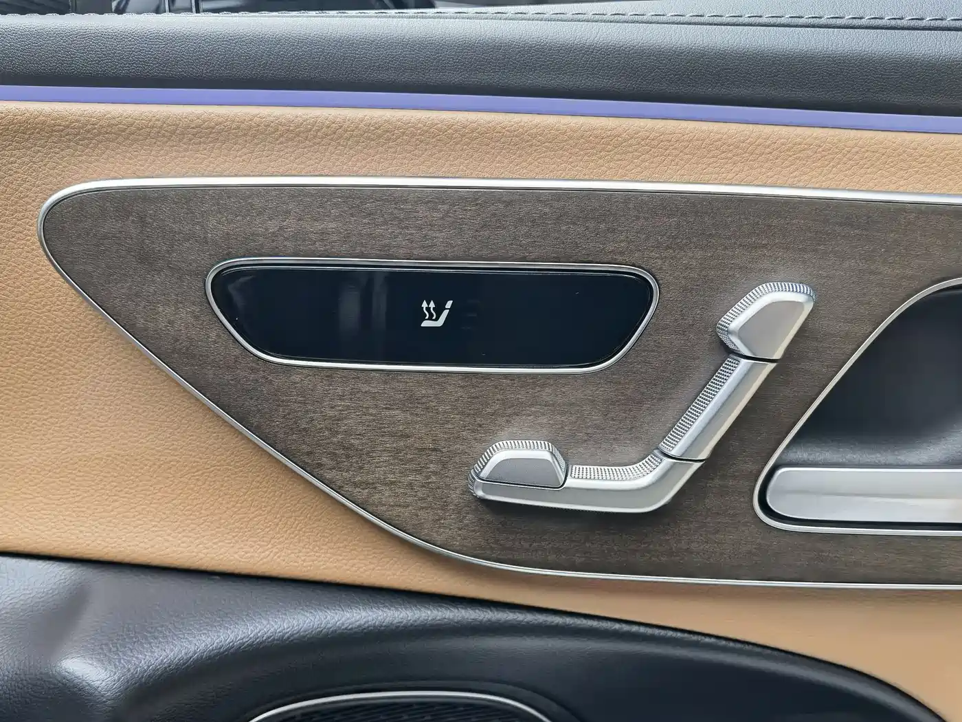 Mercedes-Benz E-Class 2025 E 300 L Fashion фото 15