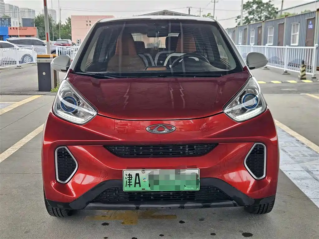 QQ New Energy Little Ant 2019 2018 400 4-Seater Premium Smart Edition