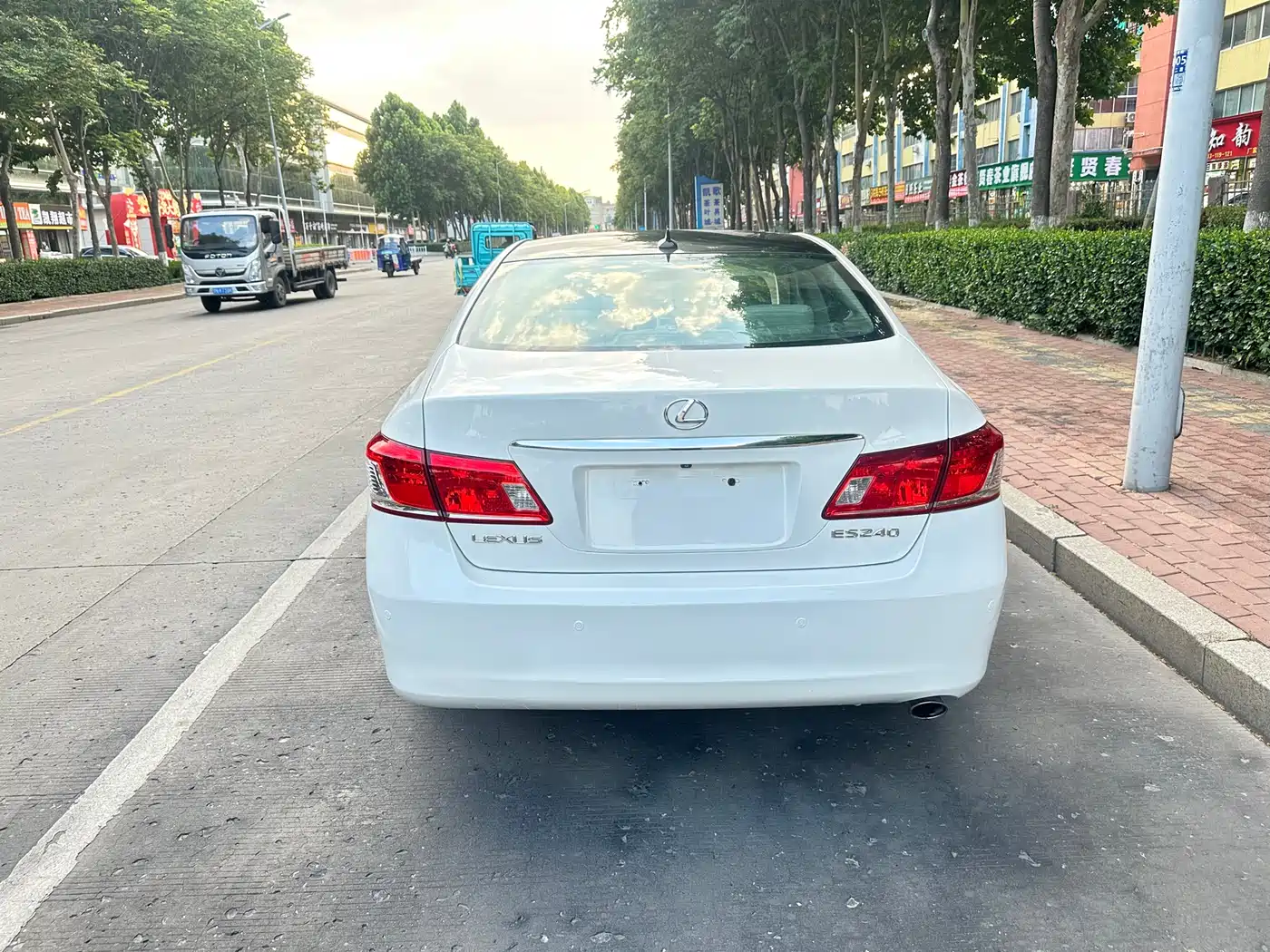 Фото 5 - Lexus ES