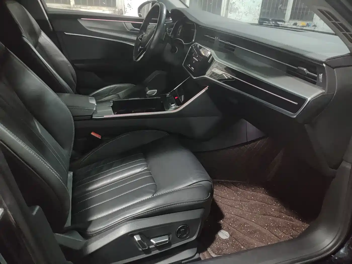 Audi A6L 2022 45 TFSI Premium Elegance фото 10