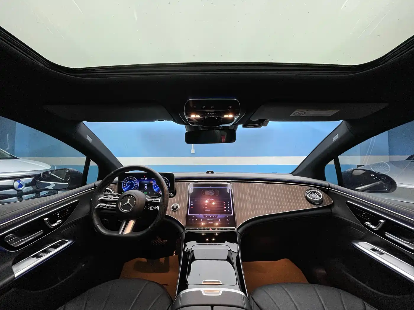 Mercedes-Benz EQE 2022 350 Pioneer Edition фото 19