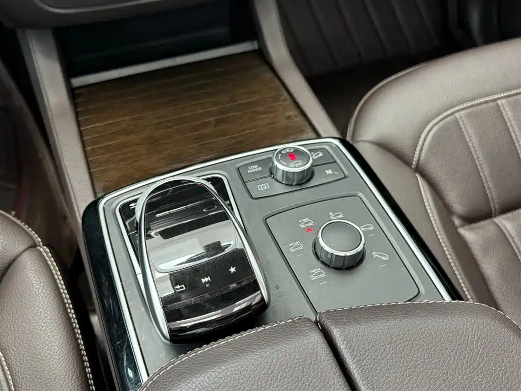 Mercedes-Benz GLS 2018 Facelift GLS 400 4MATIC Sport фото 13