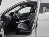Photo 10 - Mercedes-Benz E-Class