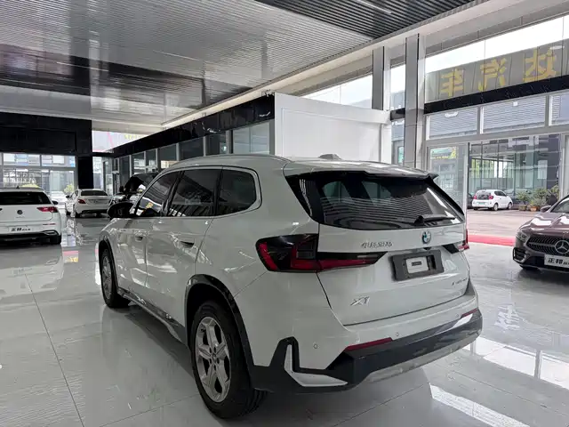 BMW X1 2023 sDrive20Li X Design Package — фото 5
