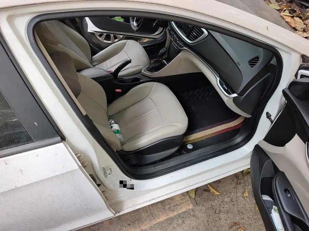 Фото 19 - Buick Excelle