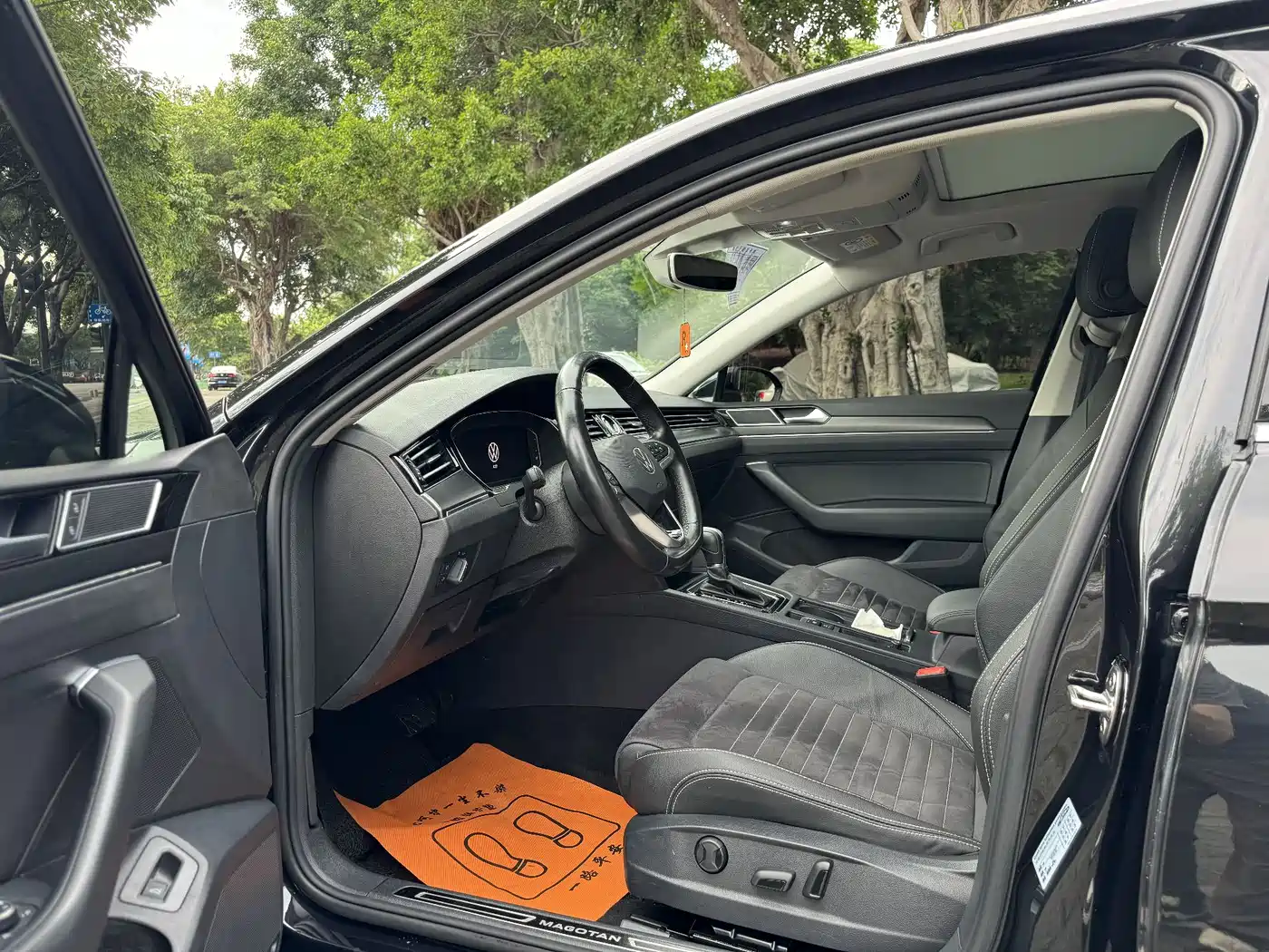 Volkswagen Magotan 2020 380TSI DSG Luxury фото 4