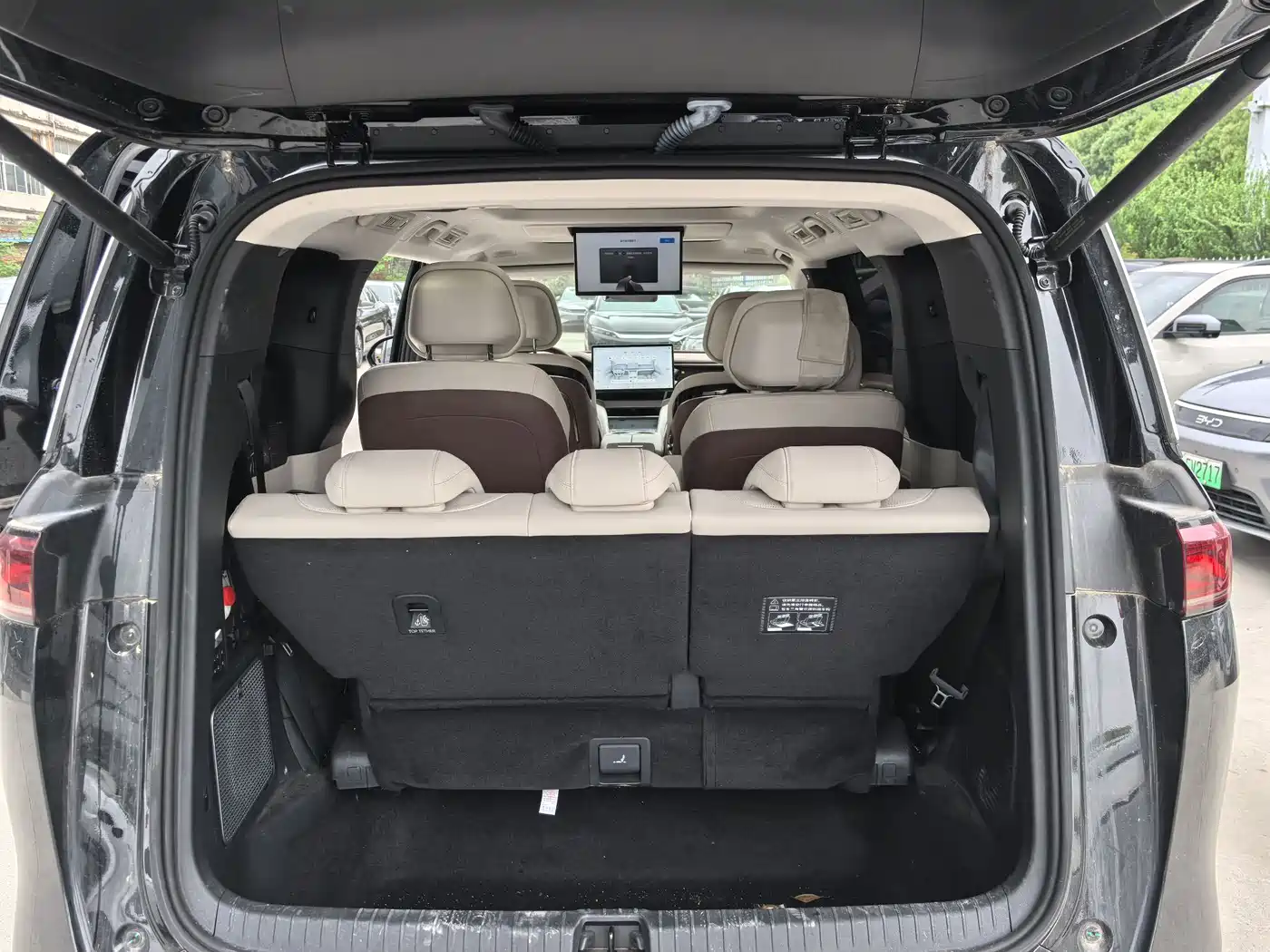 BYD Xia 2025 DM-i 1.5T 180km Excellence фото 9