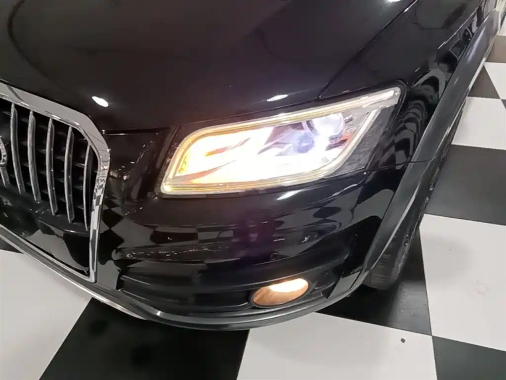 Audi Q5 2017 Plus 40 TFSI Technology фото 24