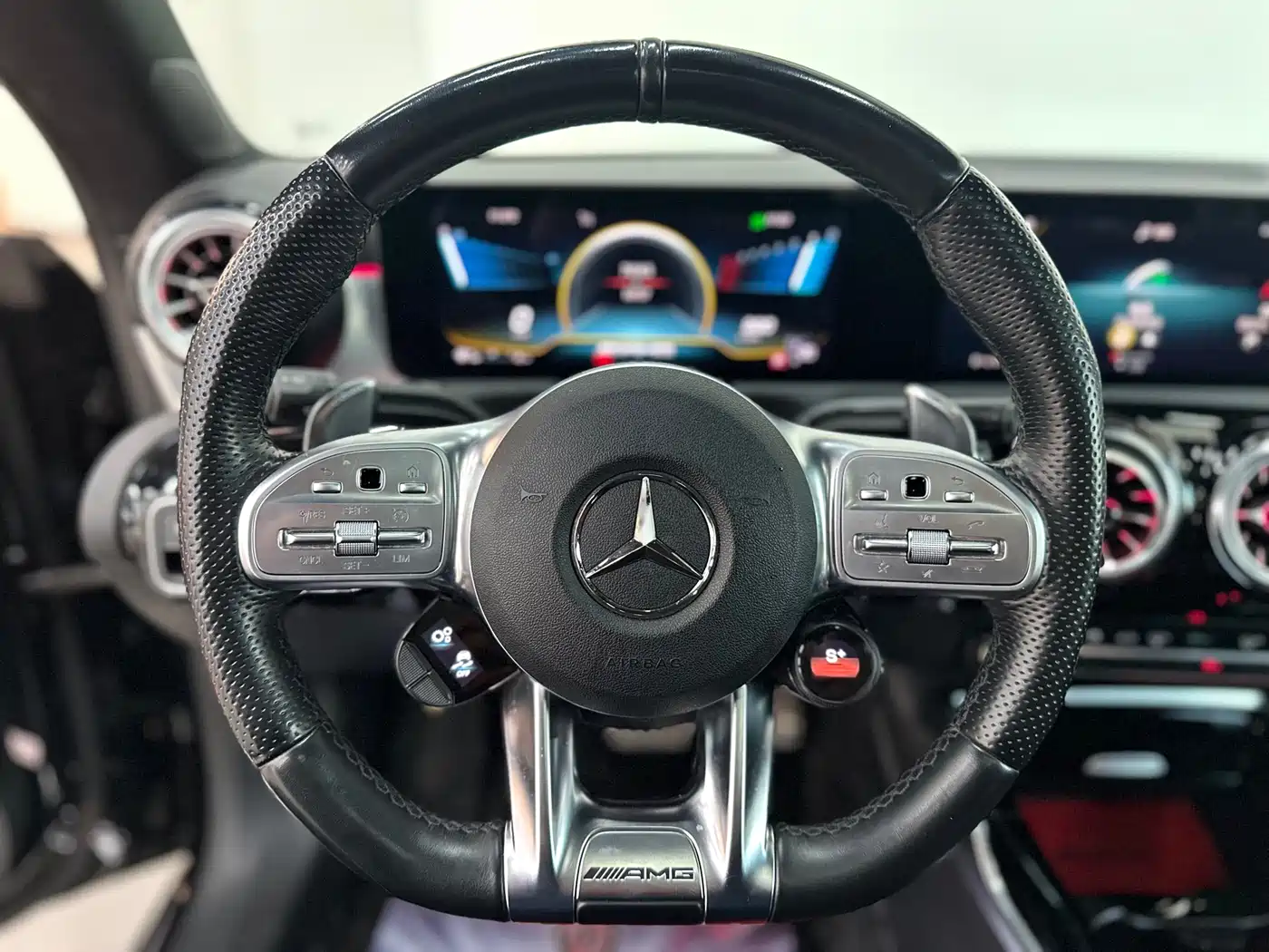 Mercedes-Benz CLA AMG 2022 AMG CLA 35 4MATIC фото 9