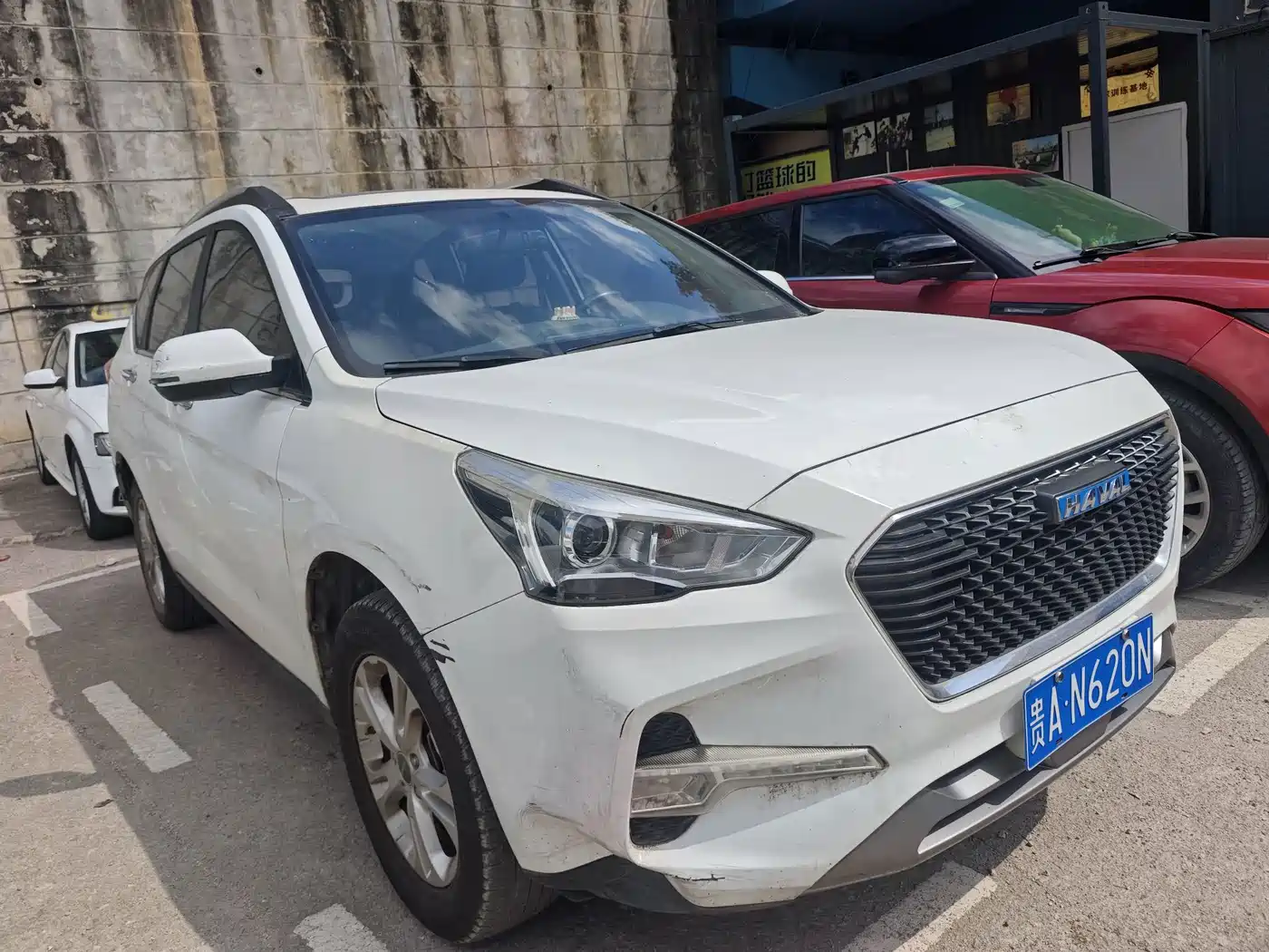 Photo 3 - Haval M6