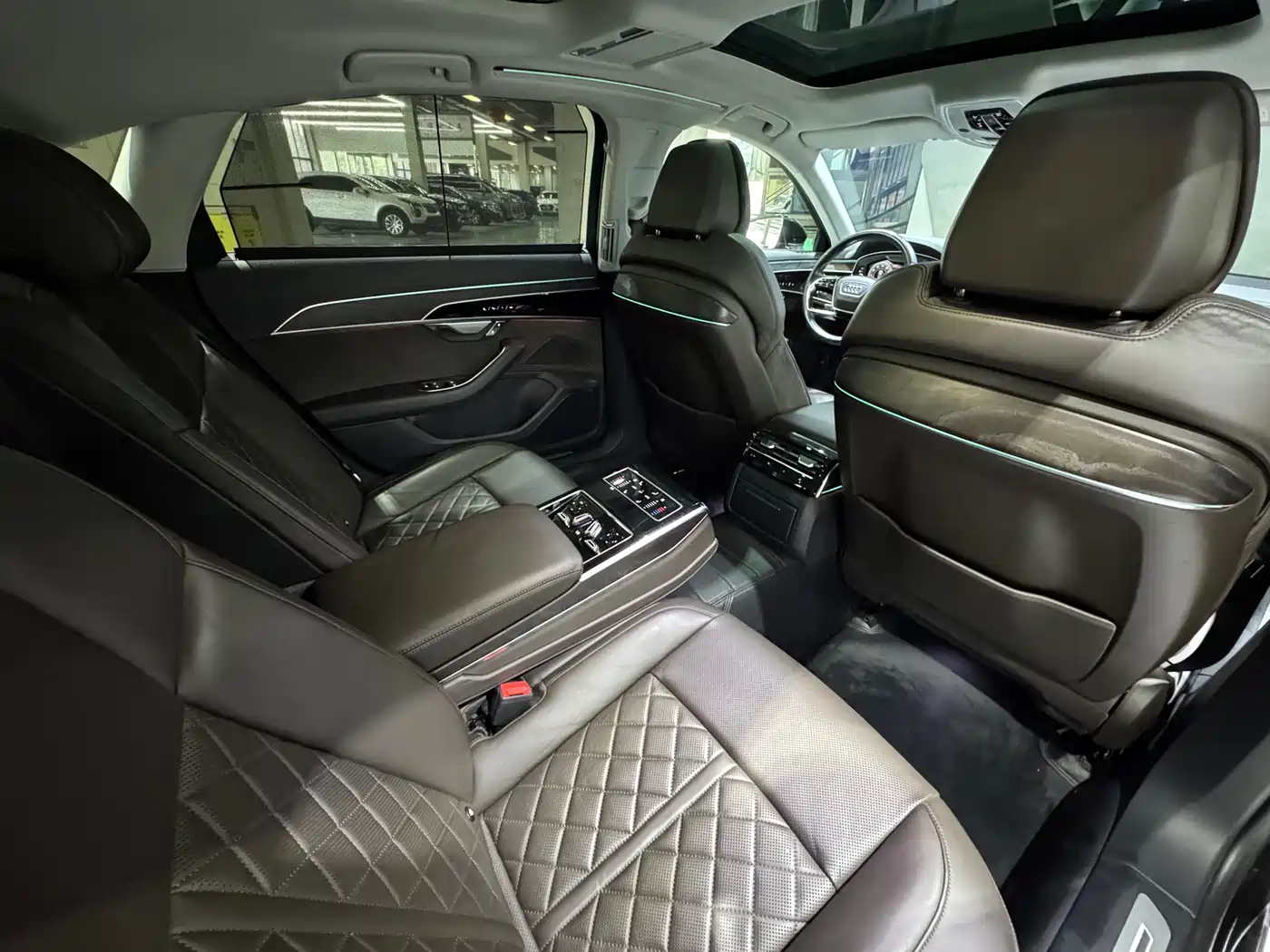 Audi A8 2021 A8L 50 TFSI quattro Comfort фото 8