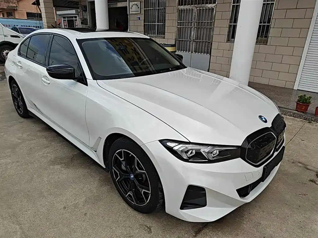 BMW i3 2023 eDrive 40 L Shadowline Package фото 4
