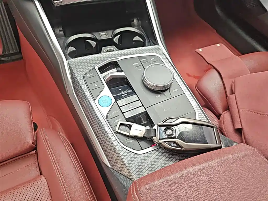 BMW i3 2023 eDrive 40 L Shadowline Package фото 14