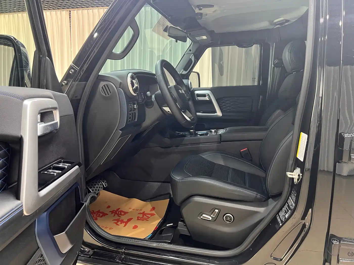 BAIC ORV Beijing Offroad BJ40 2024 2.0T Urban Hunter Glory Edition фото 9