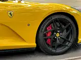Фото 23 - Ferrari 812