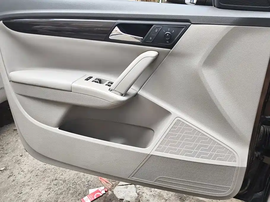 Photo 7 - Volkswagen Lavida Tour