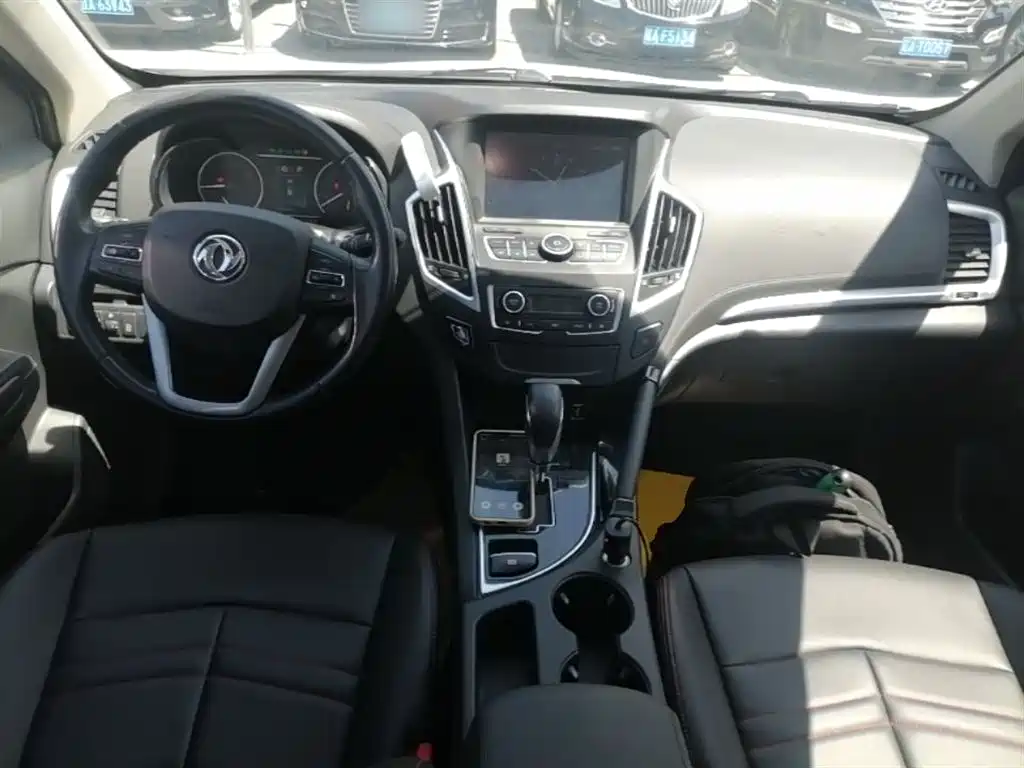 Dongfeng Aeolus Dongfeng Fengshen AX7 2016 2016 2.0L Automatic Smart Comfort