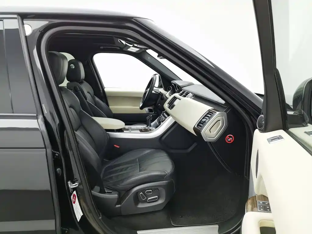 Фото 23 - Land Rover Range Rover Sport