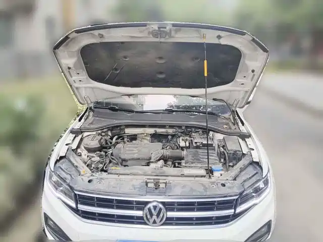 Volkswagen Bora 2019 Facelift 1.5L Automatic Elite China VI — фото 3