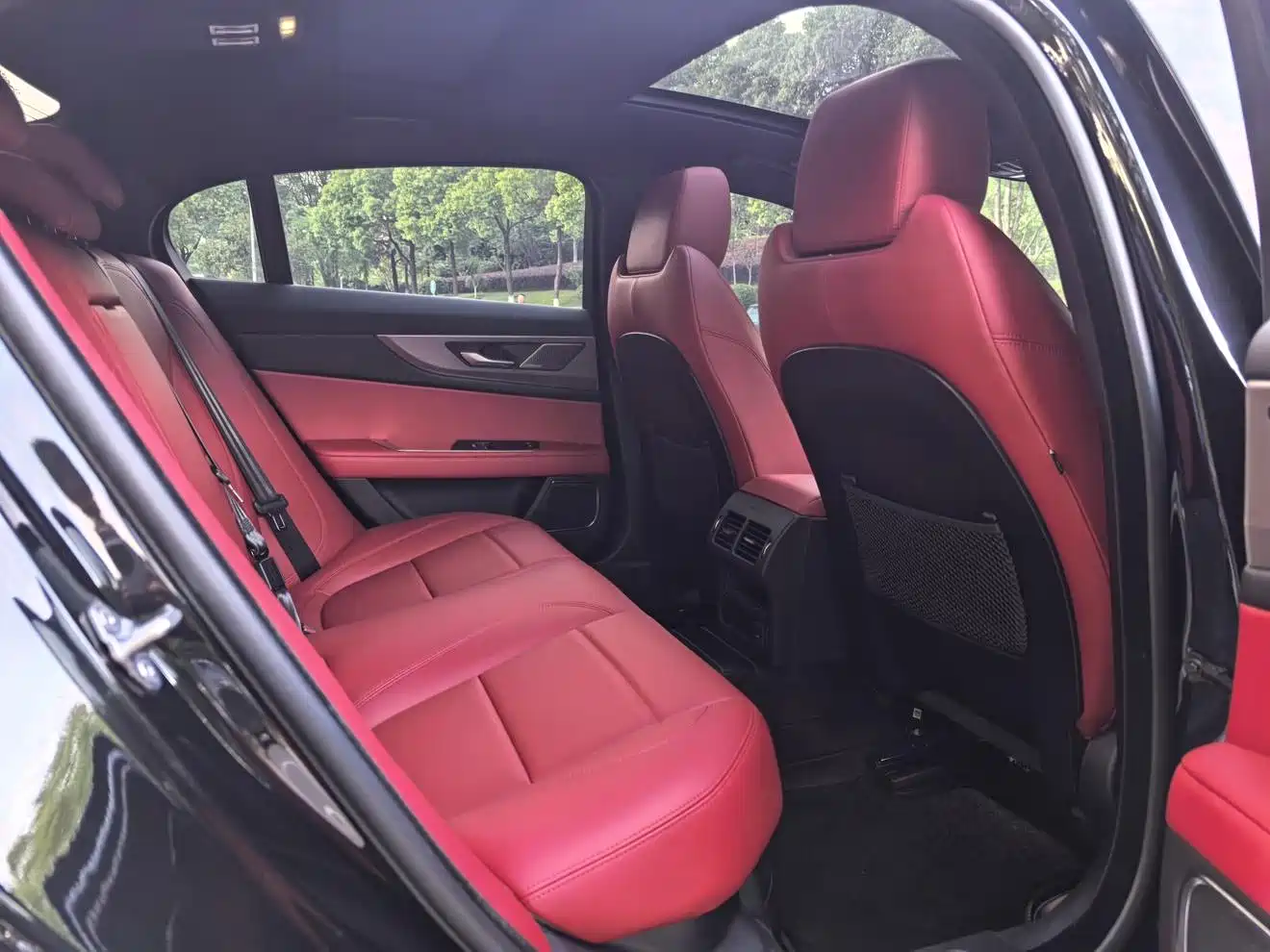 Jaguar XEL 2025 2025 2.0T 250PS R-DYNAMIC 90th Anniversary Edition