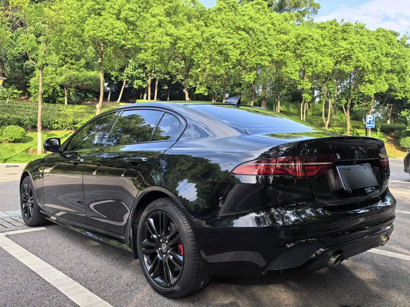 Jaguar XEL 2025 2025 2.0T 250PS R-DYNAMIC 90th Anniversary Edition
