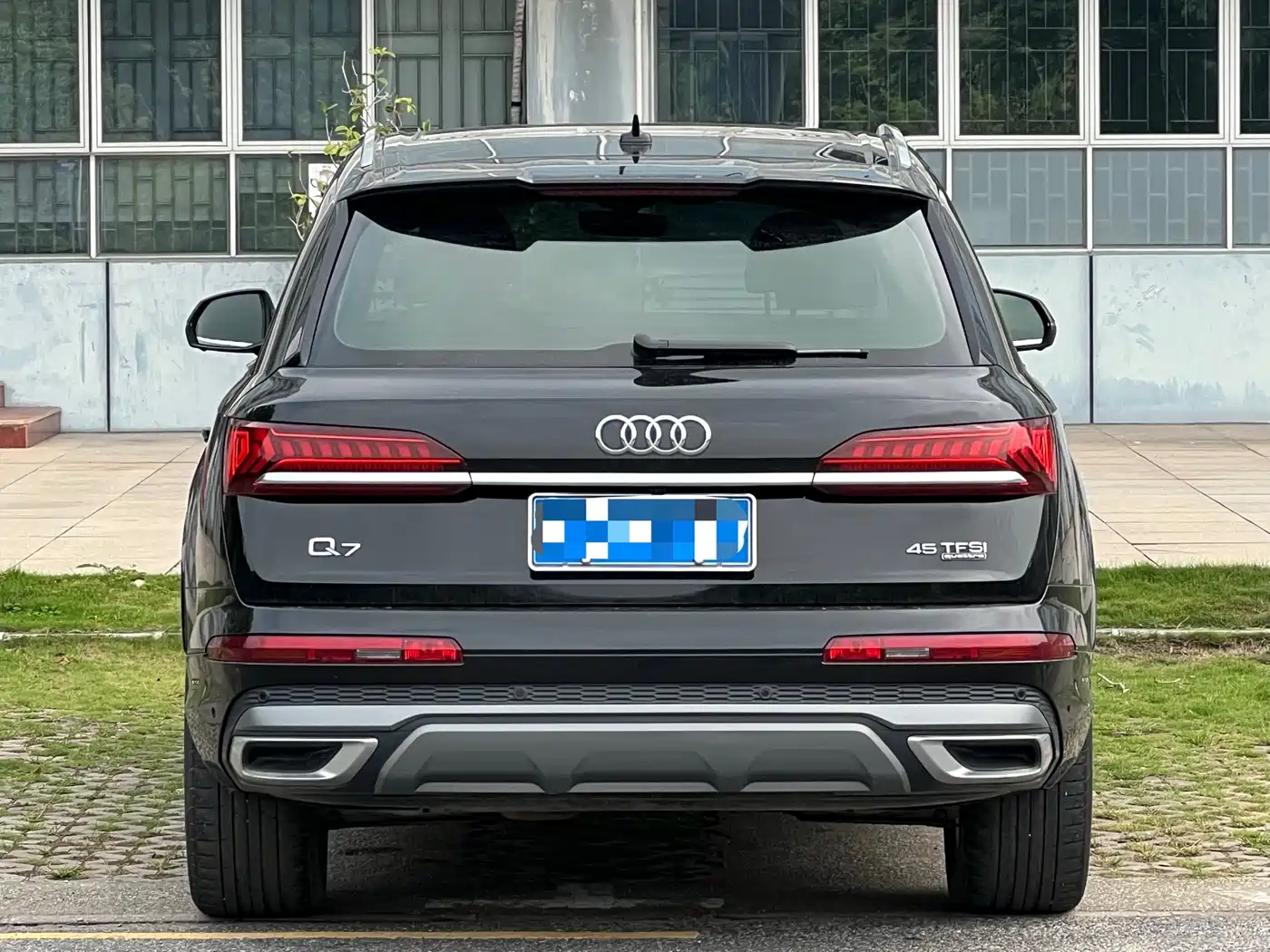 AUDI Q7