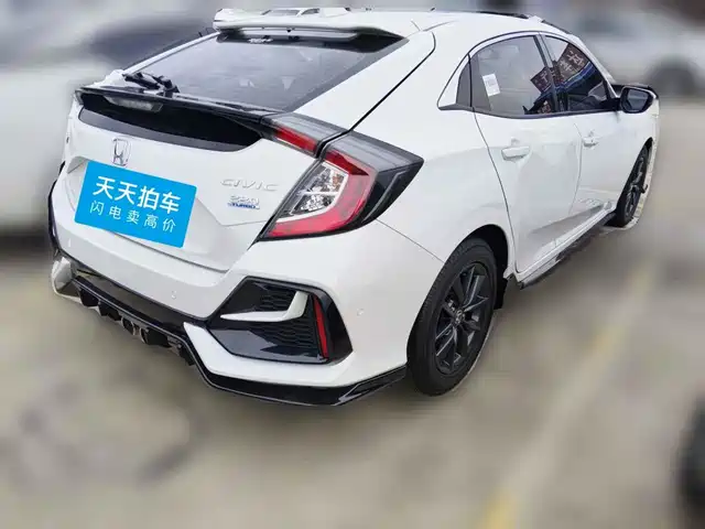 Honda Civic 2021 HATCHBACK 220TURBO CVT Trend Controller — фото 2