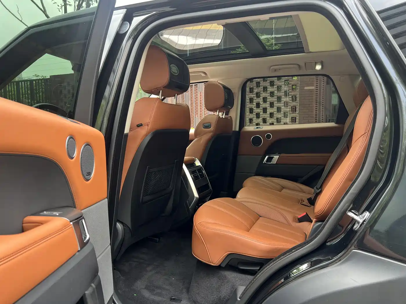 Land Rover Range Rover Sport 2016 Model 3.0 SC V6 HSE DYNAMIC фото 7